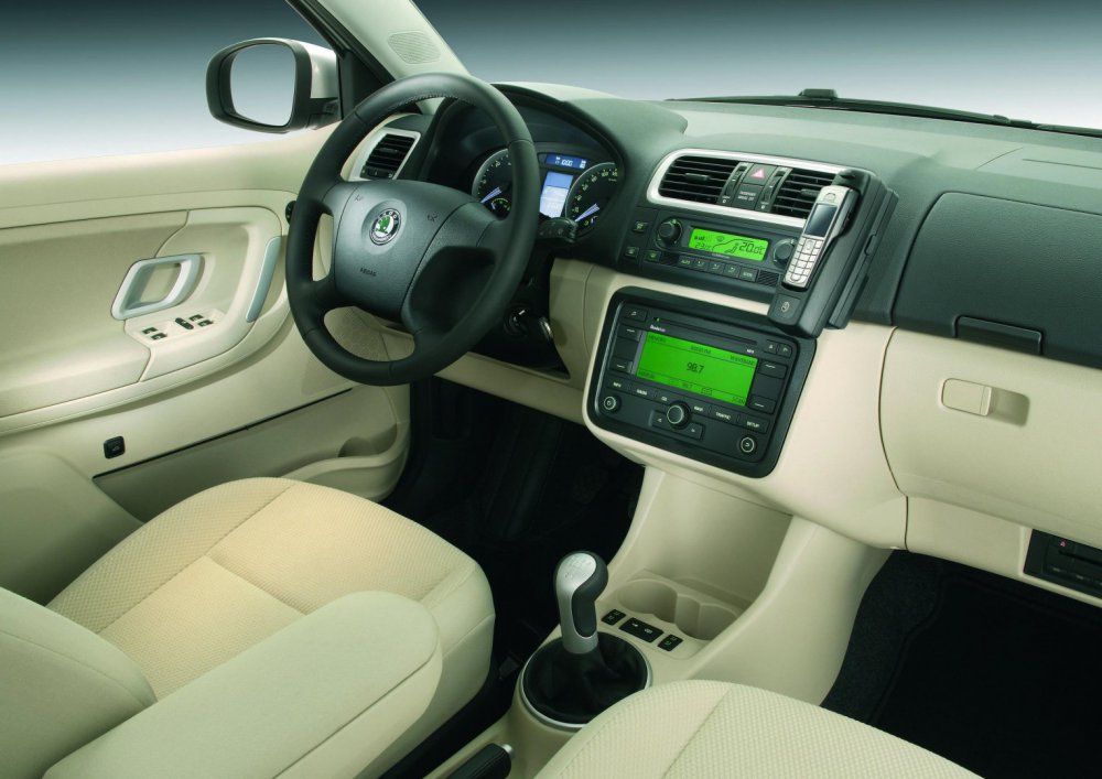 2007-skoda-fabia-9.jpg