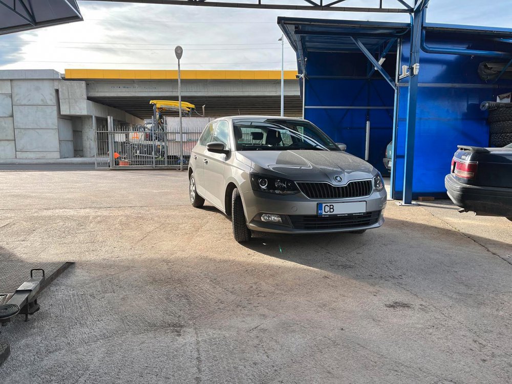 fabia_transexpert_2021.thumb.jpg.1cf15ccc0c3bc837968f7513771813ba.jpg