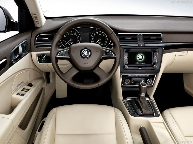 Skoda-Superb_2014_800x600_wallpaper_05.jpg.a804ed49a13c32a0d02d4a4cb92c59b9.jpg