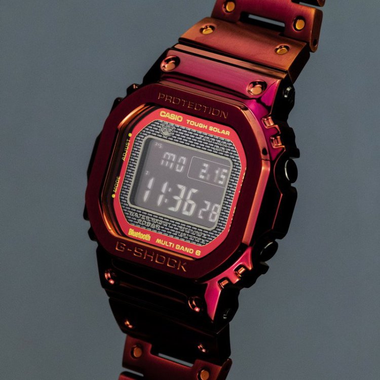 CASIO-G-SHOCK-Full-Metal-Red-Ion-Plating-ref-GMWB5000-RD-4-4.jpg