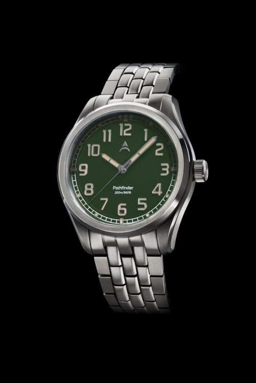 GreenAxiosWatchesPathfinderHR_1024x1024.jpg