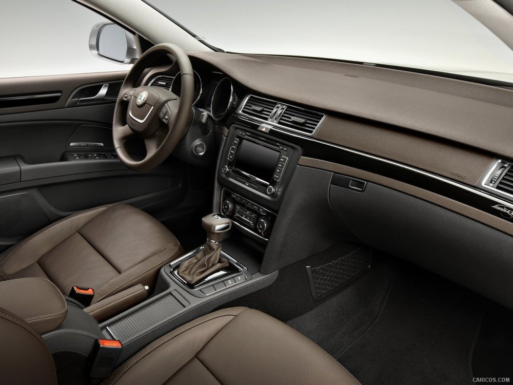 2012_skoda_superb_laurin_klement_7_1280x960.thumb.jpg.594bb5f2653f0303043cdff650e28426.jpg